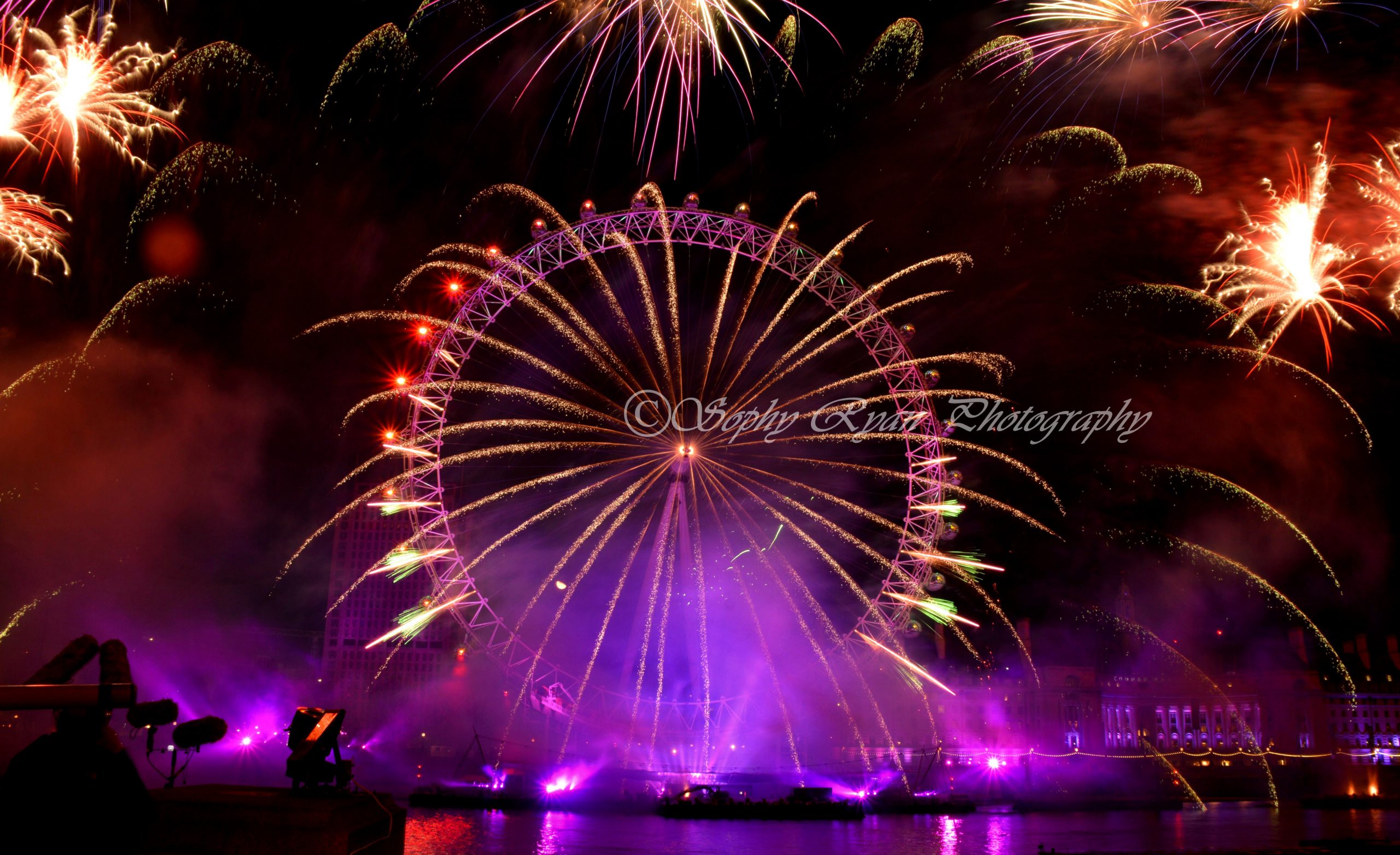 Titanium Fireworks NYE 2016 London