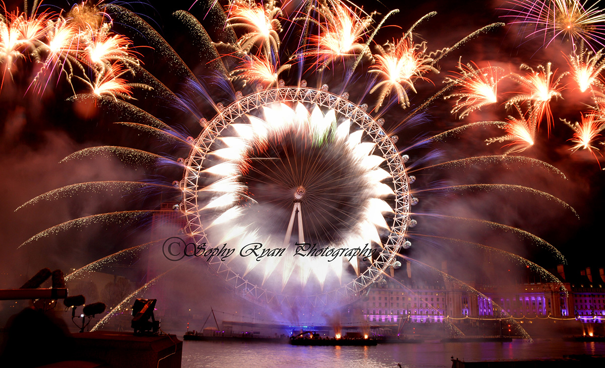 Titanium Fireworks NYE 2016 London