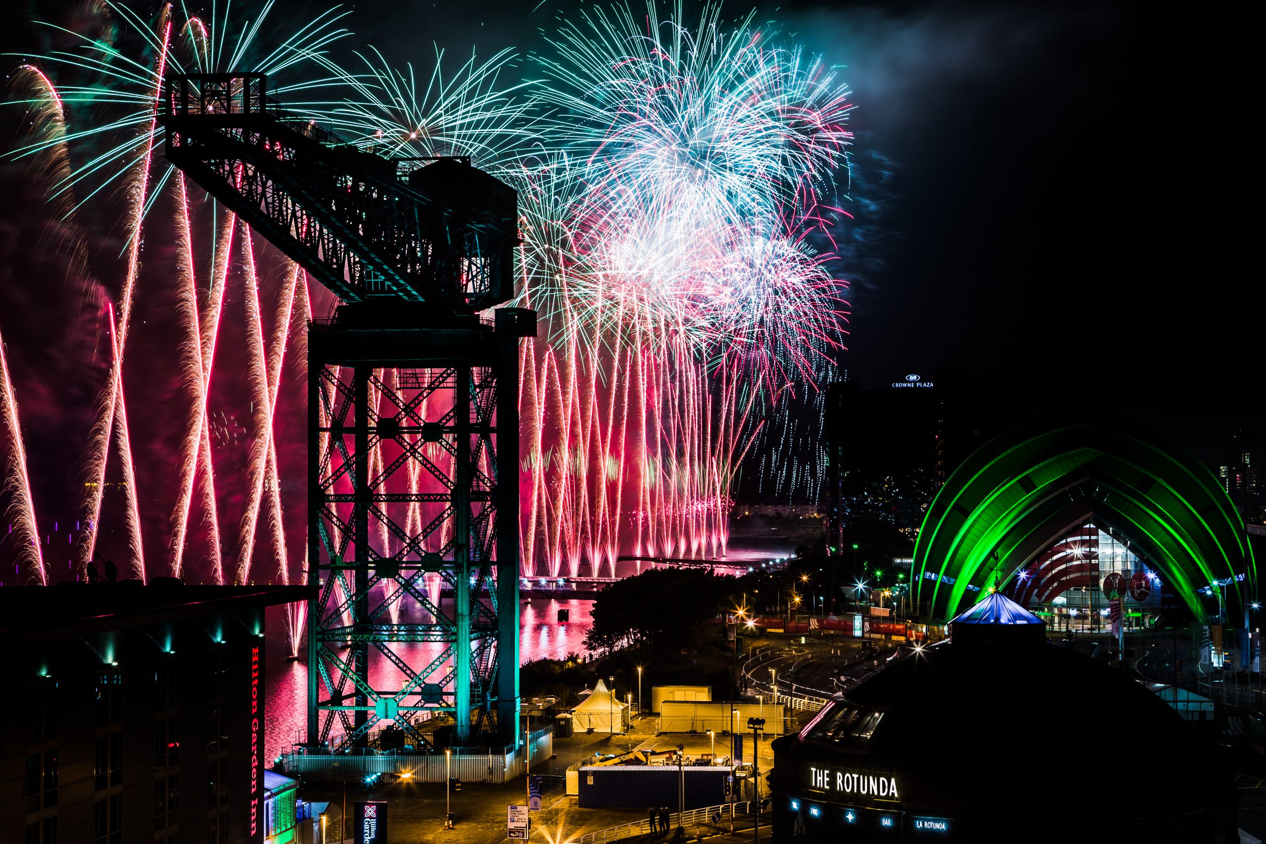 Glasgow, red fireworks, river clyde, opening ceremony, fireworks, blue fireworks, pyrotechnics, titanium fireworks, commonwealth games,