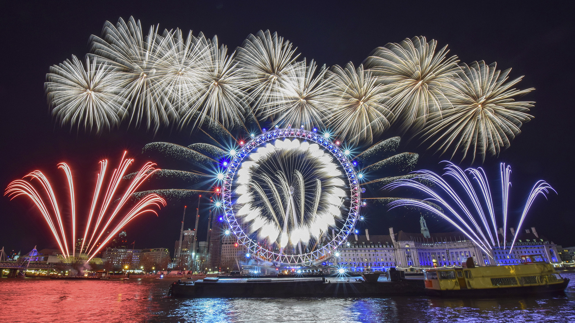 What makes up the London New Year’s Eve Fireworks